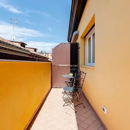 Sauro House, Grande Terrazza In Centro Storico Apartamento *